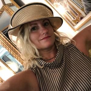 Meet your Posher, Lisa